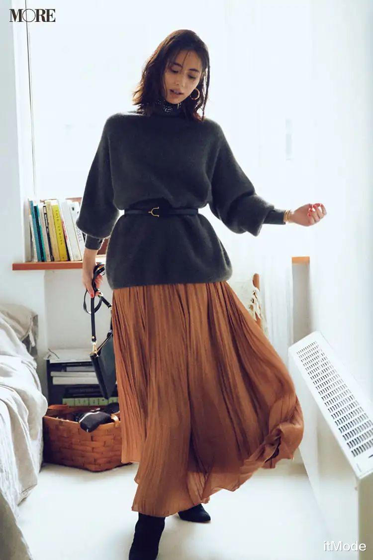 itMode 大毛衣+半裙，才是2021秋冬最气质时髦的打开方式！