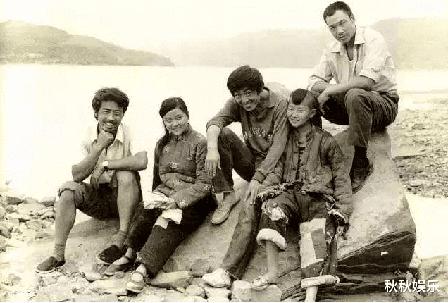 张艺谋|张艺谋落败8次再冲奥斯卡，身价百亿残疾弟弟却修车？谈父女恋甩巩俐他不简单