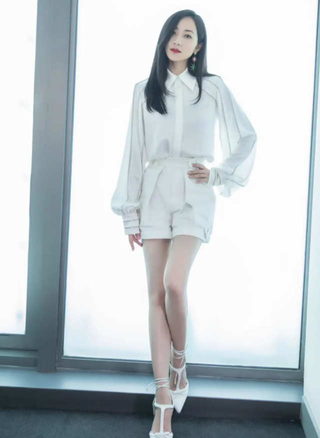 张天爱|韩雪不仅演技精湛，面容姣好，衣品也一绝