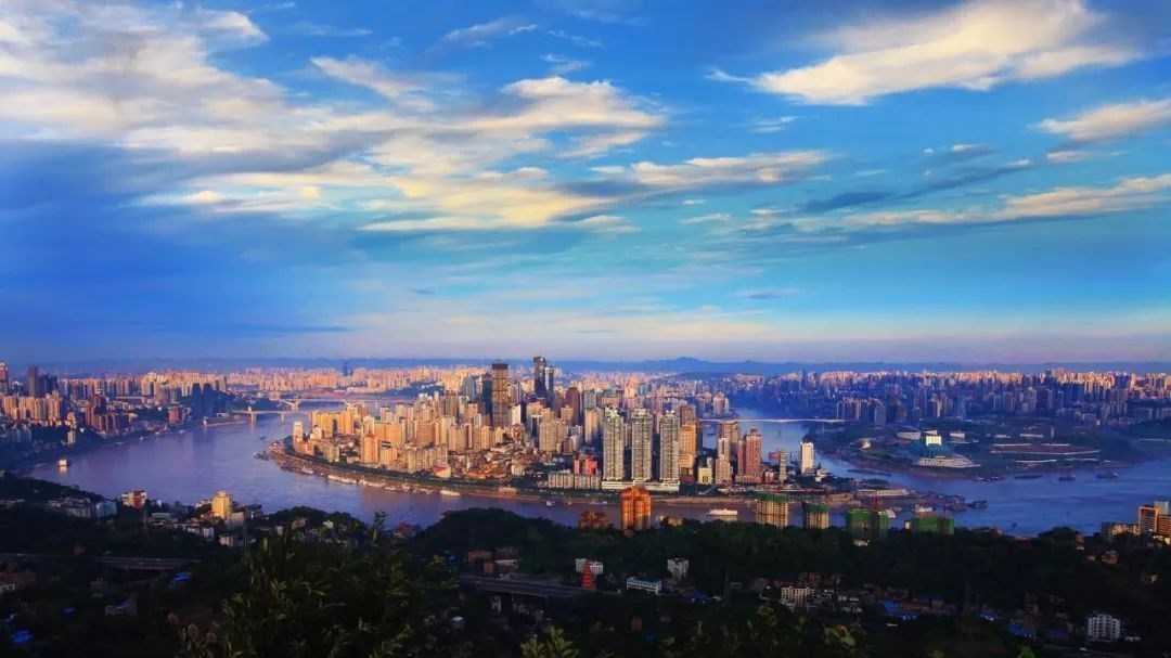 重庆|在重庆买第一套房，到底买大一点好？还是买小一点好？你怎么看？