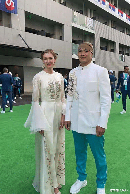 时尚丽人风行|巴基斯坦女旗手成开幕式赢家！笑容甜美像迪士尼公主，颜值超惊艳