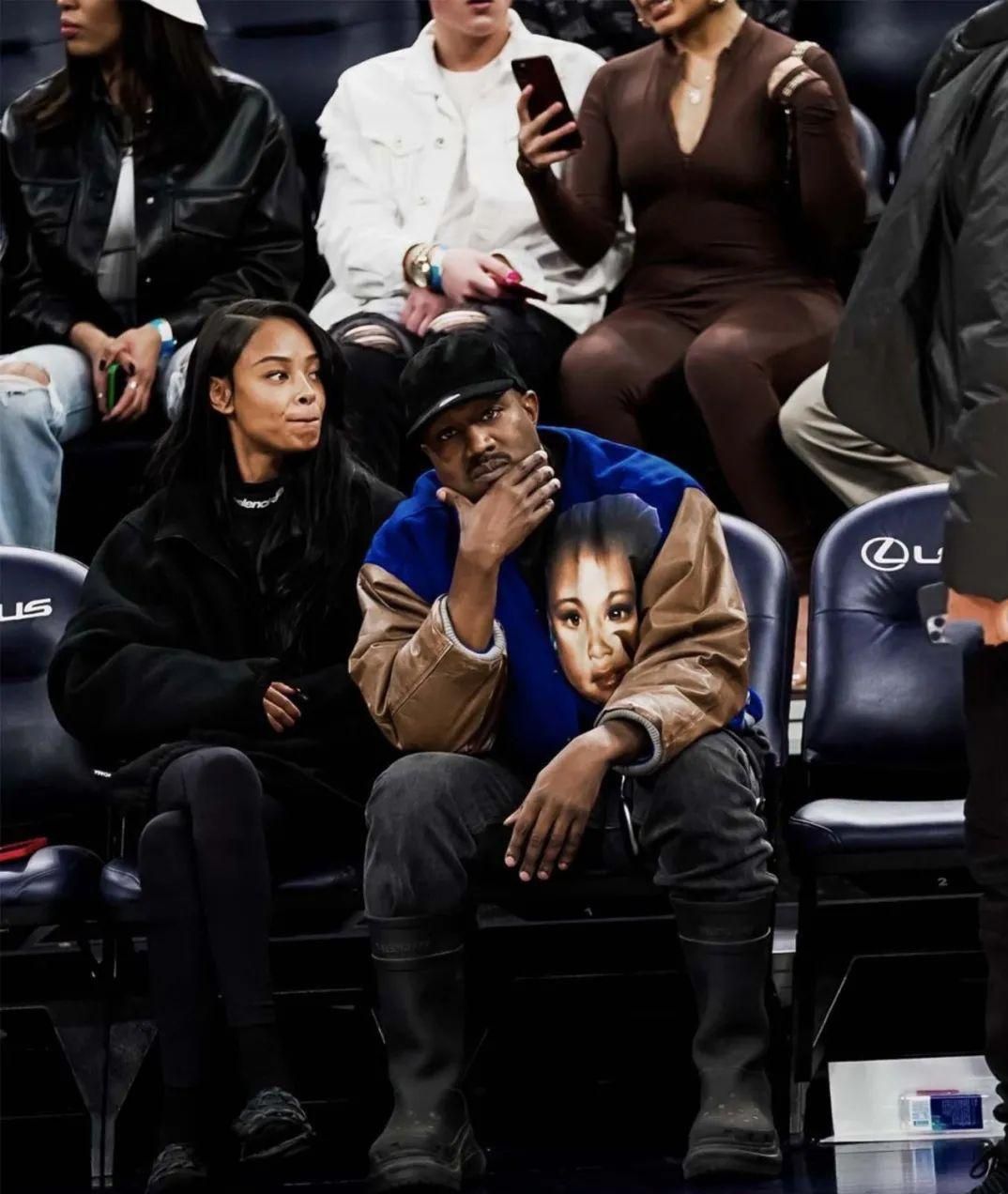 金·卡戴珊|侃爷配辣妹卡戴珊找鲜肉？22岁新女友身材火辣，比前妻更女人味