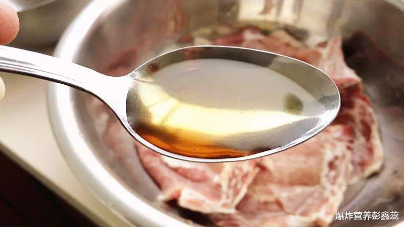 爆炸营养彭鑫蕊|这种肉别常吃了，每天吃50g会增加二成大肠癌风险，吃得多危险大