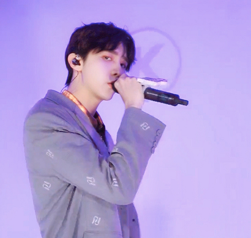 南瓜|R1SE解散半个月,2人进组1人换发型,3人改昵称5人成立工作室