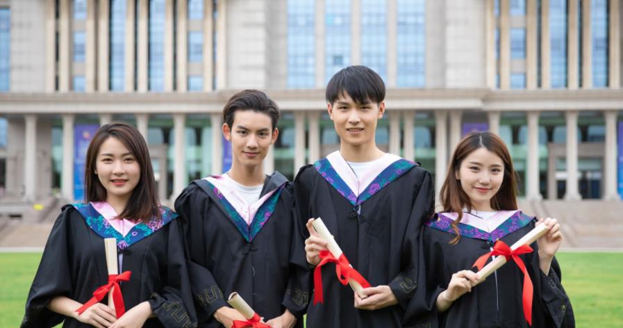 高等教育自学考试|“国家承认，可我们不认”本科生求职被拒，自考为何落入如此境地