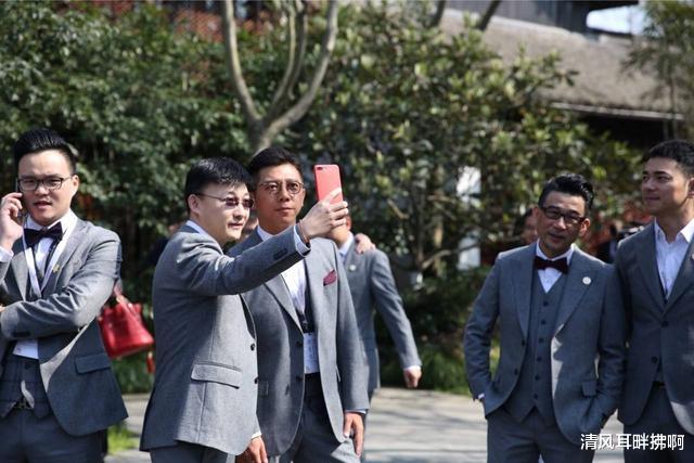 胡海泉|胡海泉:拥有57家公司,是李佳琦幕后老板,唱歌只是小副业