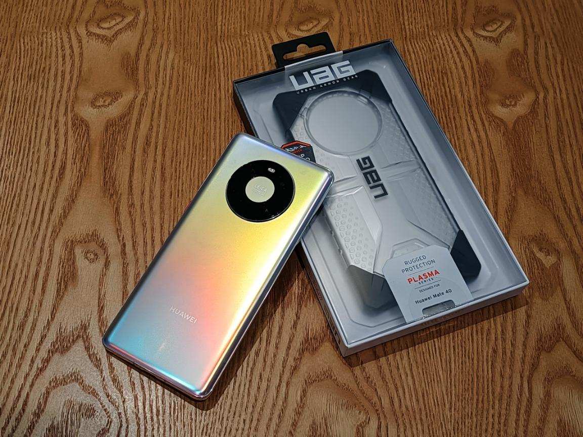 手机想裸奔,又怕碎屏,UAG手机壳你得试试了,给你裸奔的手感