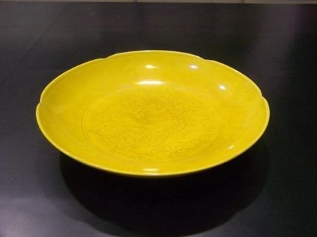 哈轩翡翠 被名字耽误的极品「鸡油黄」翡翠,实在是太惊艳了!