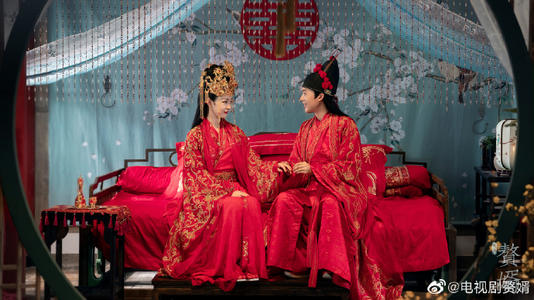 李嘉欣|低开高走！又一古装剧成黑马，连追10集停不下来！