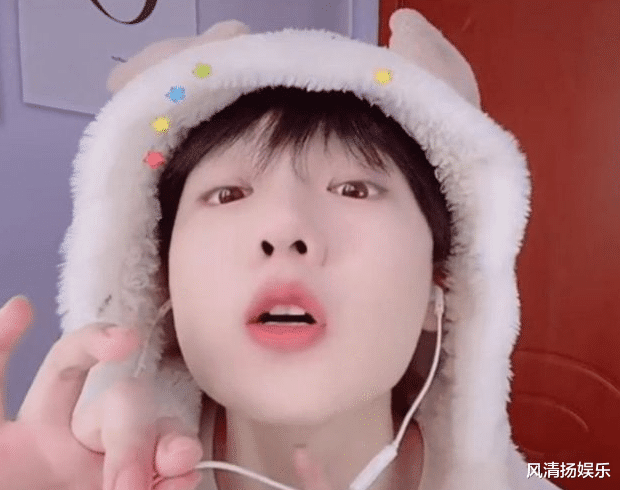 “吃个桃桃”被举报封号后,特晒出家照,网友:谁家和尚戴耳钉