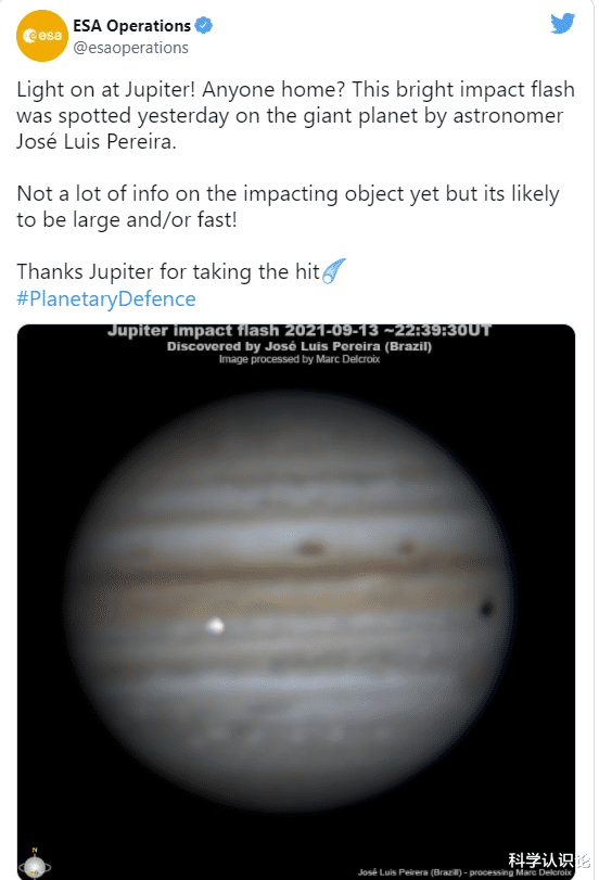 木星 又撞击了，木星刚刚遭受半个地球大小的撞击，可见闪耀的火花