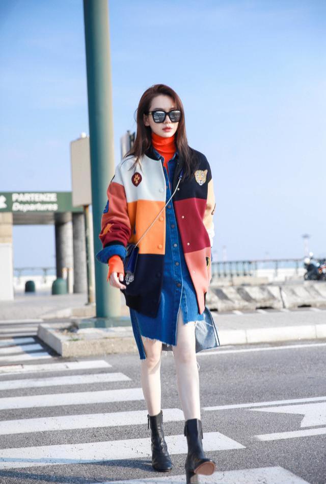 戚薇|40厘米高跟鞋长啥样？戚薇拍大片不敢走路，助理背过河被骂耍大牌