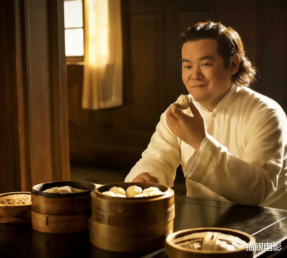 岳云鹏|岳云鹏被助理P腹肌照，他的脸配上李现身子，这个造型能当男主吗