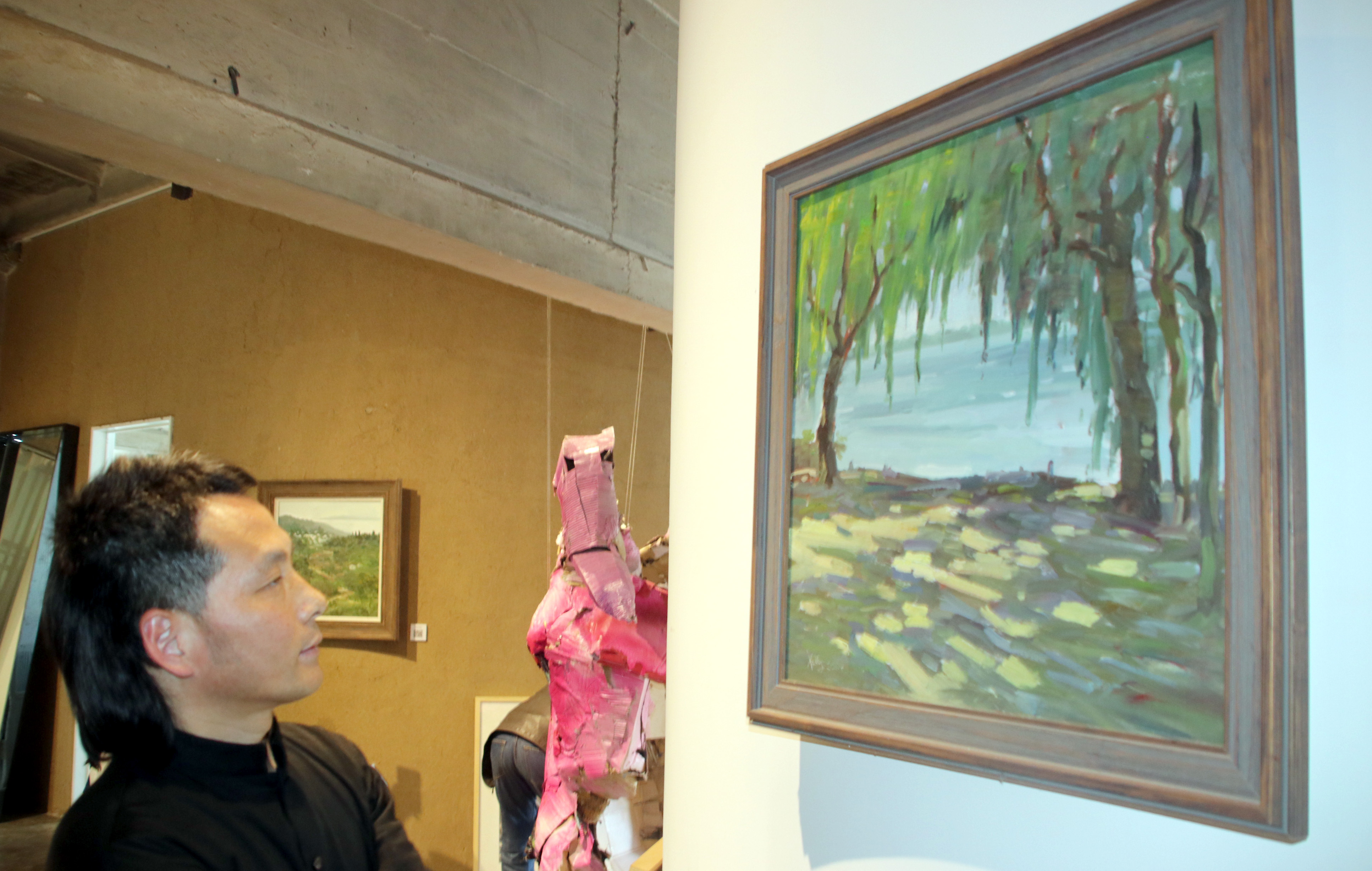 姑苏摄影王建康 “框里框外——王晓东视觉艺术展”在苏州无二空间艺术馆开展