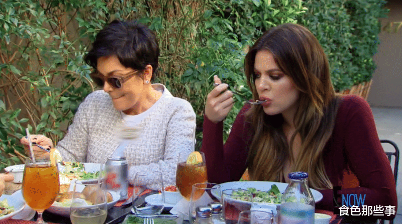 金·卡戴珊|卡戴珊姐妹都吃些什么？盘点美国超级网红卡戴珊姐妹的奇怪饮食法