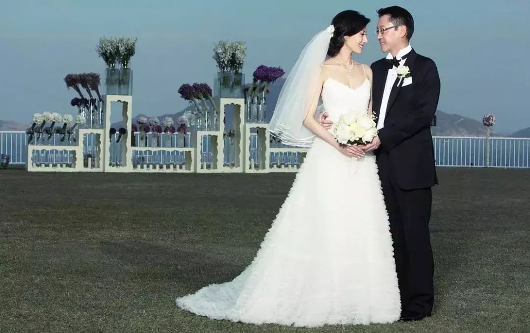 林青霞|香港影坛女神息影时刻表：王祖贤27岁息影，钟楚红息影已经30年