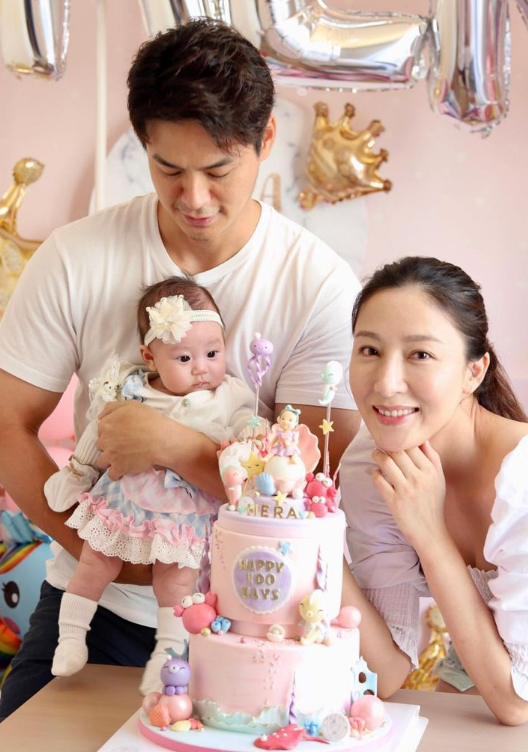 杨怡|42岁杨怡高龄生二胎，罗仲谦晒儿子脚丫照官宣喜讯感谢老婆