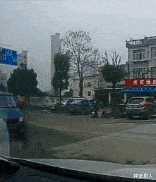 神武星人|神回复：“当教室就剩我和校花俩个人，我应该注意些什么？”网友回答绝了！