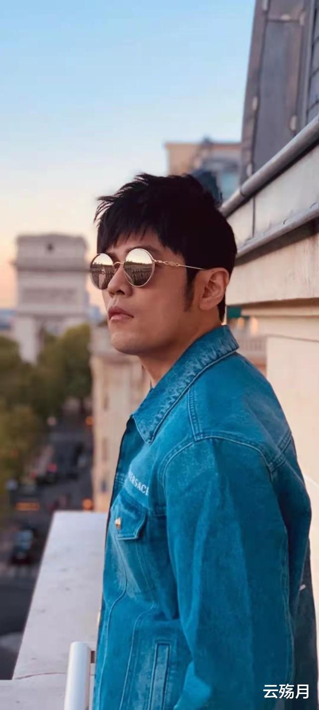 周杰伦|12月25日，周杰伦又营业啦！是属于每个杰迷最感动的圣诞礼物