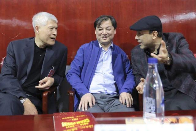 辽宁男篮|杨鸣吃下定心丸！曝李洪庆重金邀一人驰援辽篮，争冠隐患将根除