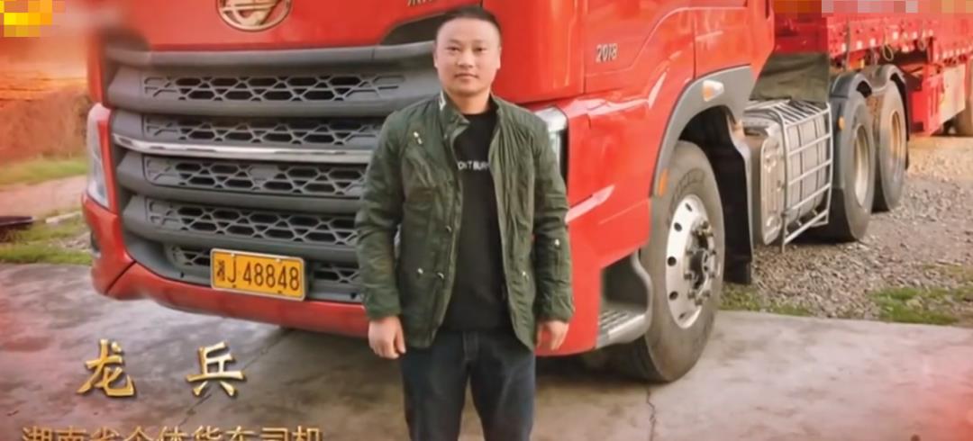 张颜齐|《快本》停播,新节目收视率第1!这土掉渣的音乐综艺牛在哪里?