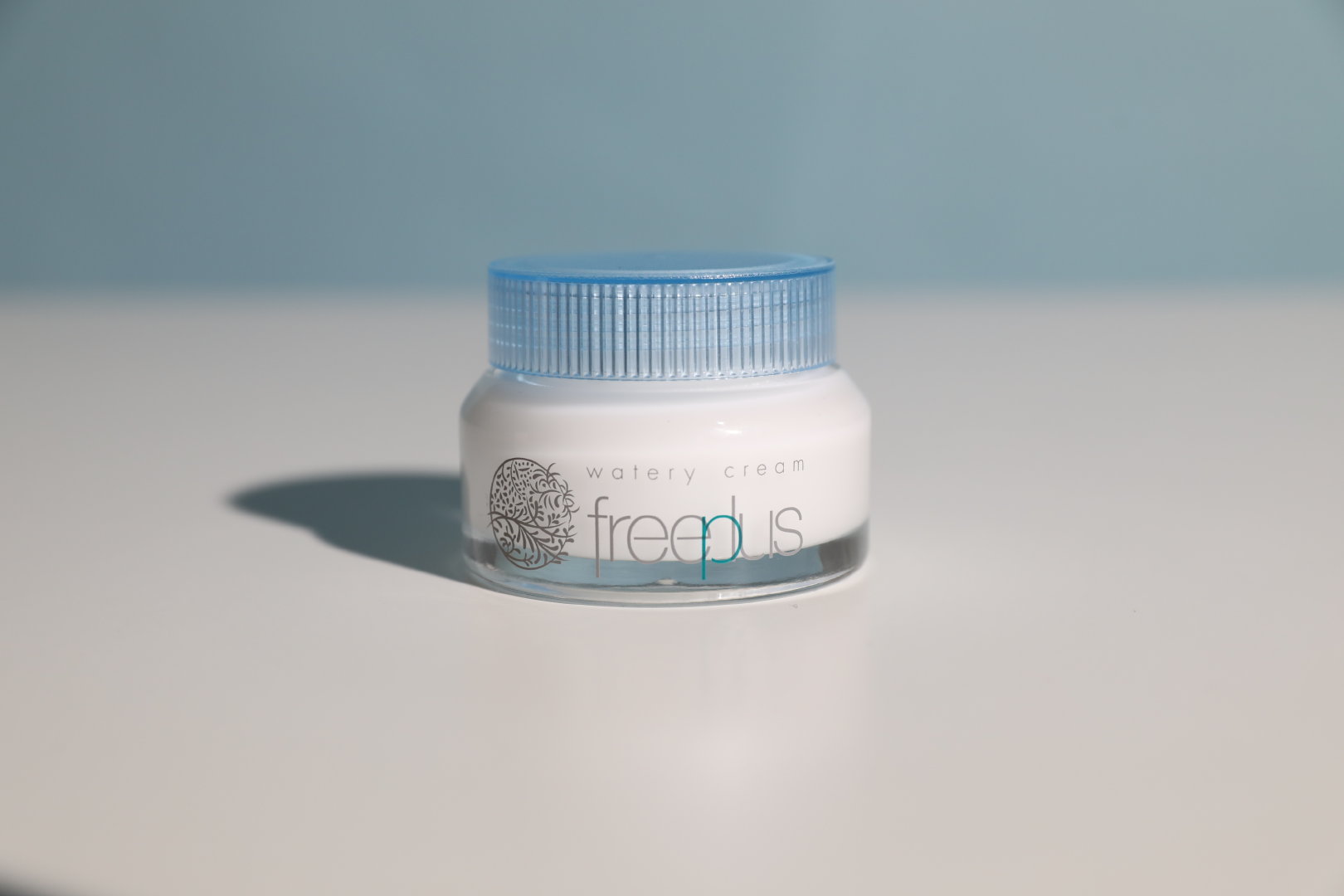 护肤品 护肤品不是越贵越好，盘点5款高性价比护肤品，价格不贵却很好用