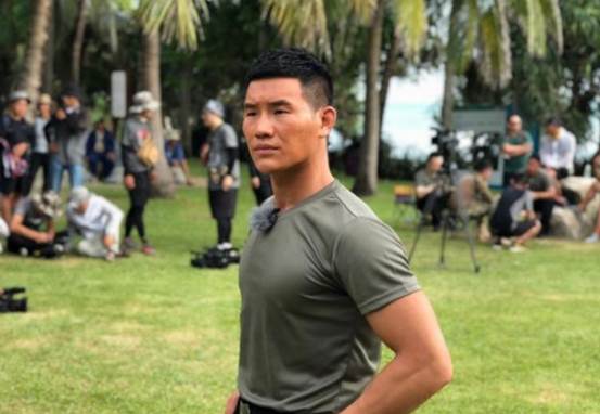 带货|嘎子哥再次卖酒引争议，直播间被官方直接封禁，曾当众售卖假酒