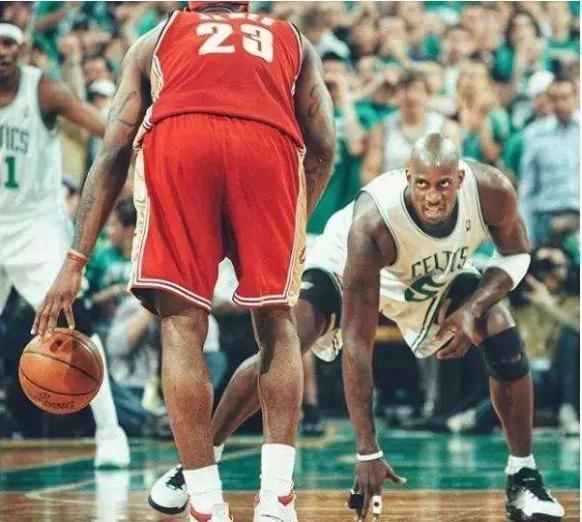 趙巖昊|NBA球員月最佳和周最佳次數排名，這份榜單里喬丹名次就一般了