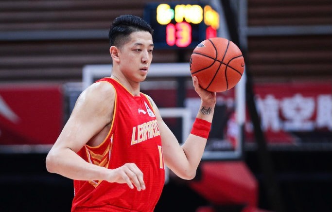 广东男篮|伤病猛如虎！郭艾伦易建联告别国家队，广东辽宁三大新星齐上位