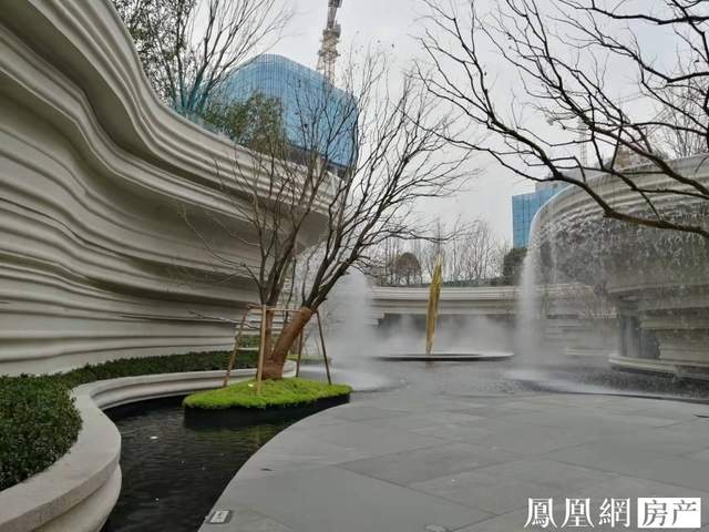 滨江|“日光”盘频出 楼市“香饽饽”滨江已高攀不起？