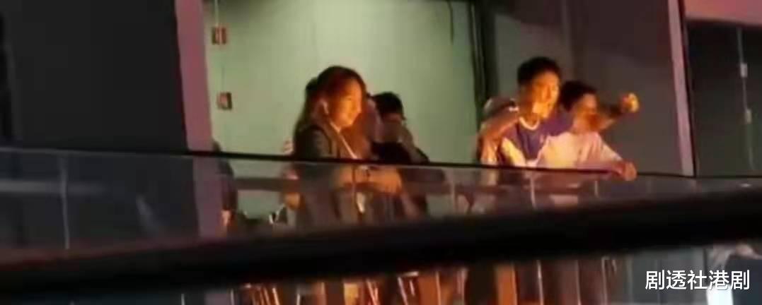 何猷君|观赛被大骂是私生子，何猷君与对手发生冲突，事后认会管理好情绪