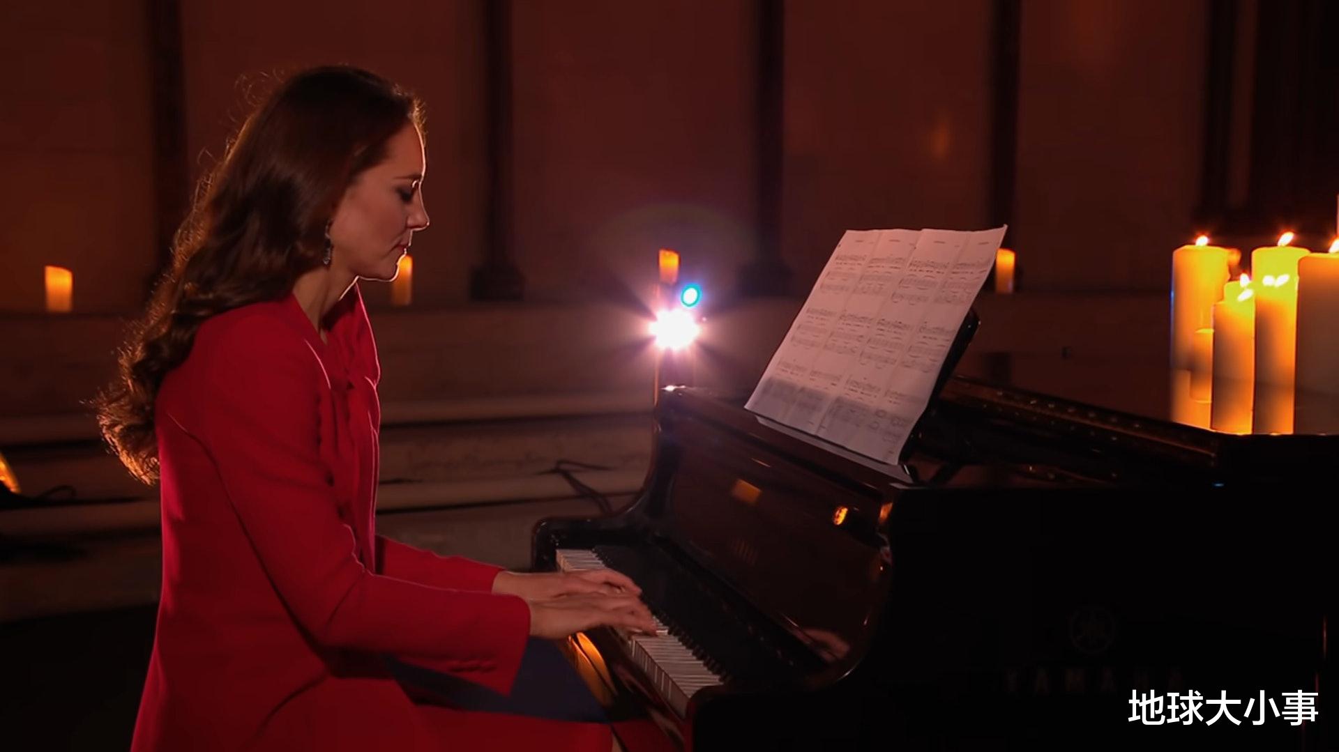 圣诞节|凯特王妃现身圣诞节目送惊喜，弹钢琴为歌手伴奏晒才艺