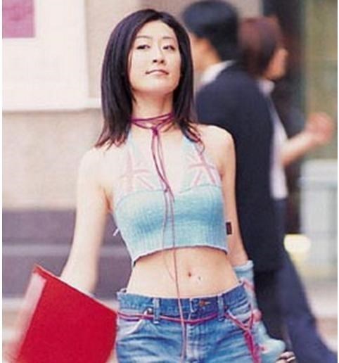 缘来妈咪|她是《少年包青天》里的可爱女配，淡出娱乐圈，生活逍遥自在