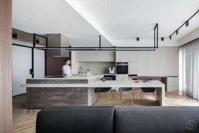 180㎡现代极简，无主灯设计果然不凡，朴素的空间也有档次感