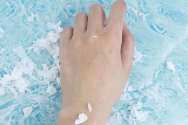 |人类高质量清爽水乳！绝对不糊脸