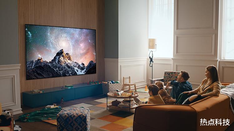 CES 2022丨LG推出有史以来最大和最小的OLED电视：97寸和42寸