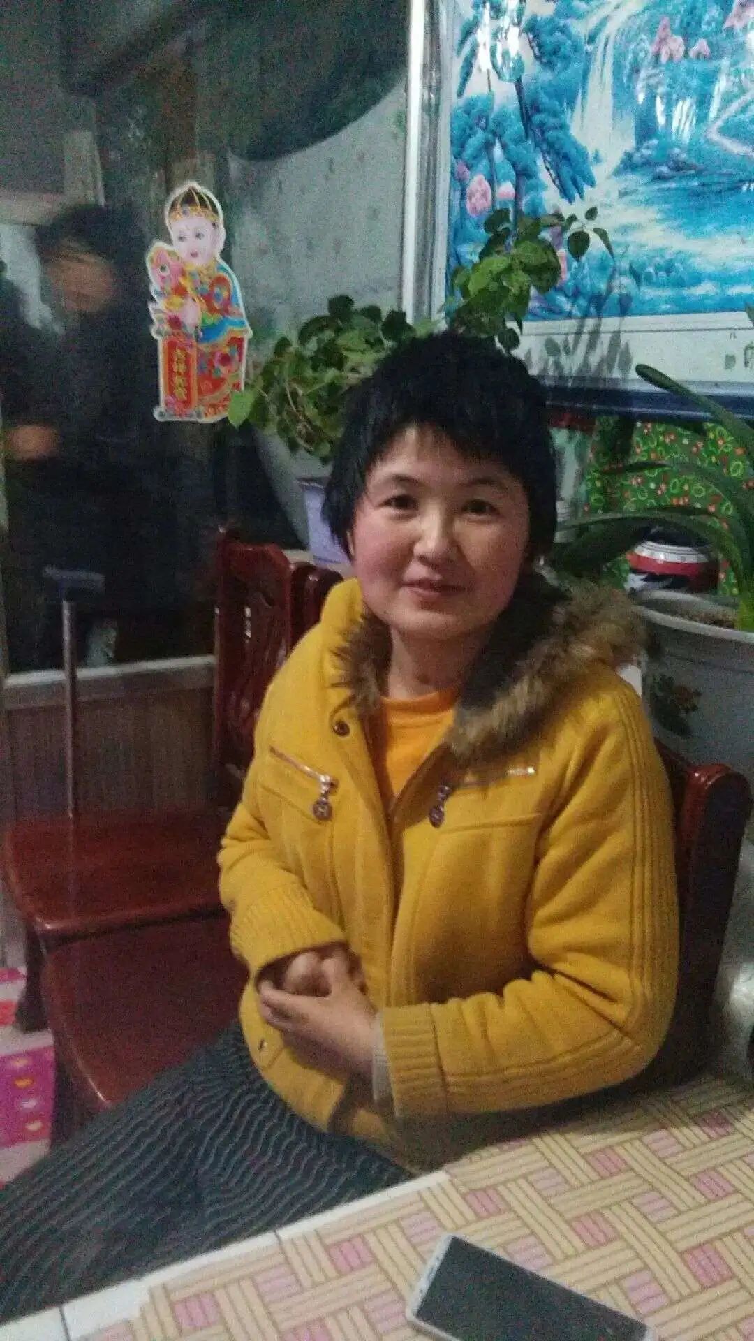 那个把女友打成“植物人”的人渣,出狱了