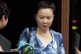 蔡明|她与儿子签订37岁前结婚协议，如今35岁了至今未有结婚消息