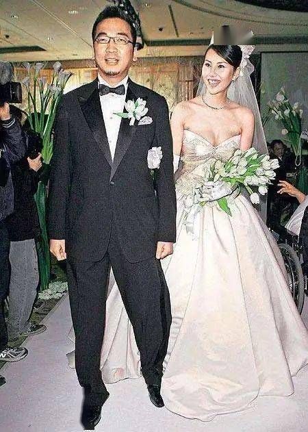 王力宏|让王力宏彻底躺平的李靓蕾,背后是这位大佬?向华强都要给面子!