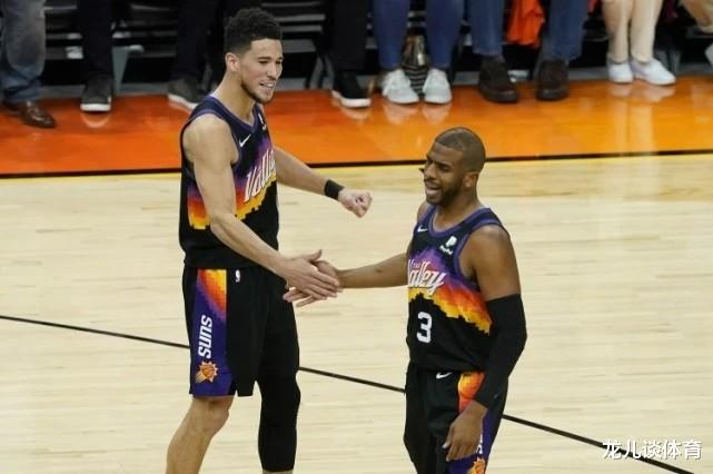 保罗|保罗为何能够大爆发？苏群一次次称赞，太阳名不虚传，NBA典范啊