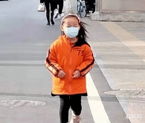 虹新闻 每天10公里！山东7岁女孩暂停学业，为救姐姐每日在街头奔跑