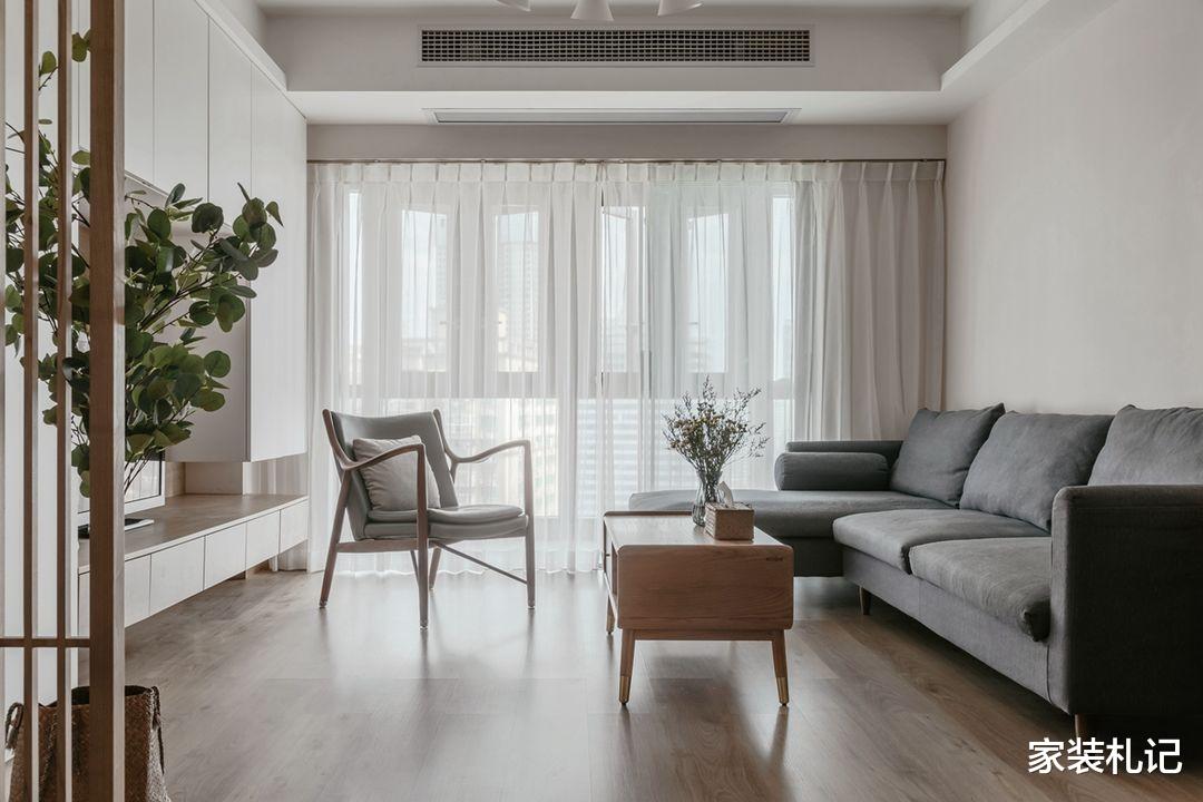 家装札记|柜子打多了很压抑？看完这套132㎡住宅，我发现并不是那样