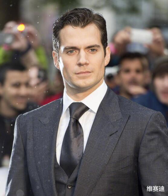 漫威|亨利·卡维尔要去漫威就业了？谁叫华纳要把超人改成黑人呢