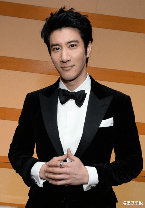 王力宏|王力宏12月18日现身北京！被前妻怒斥出轨后神色坦然，大方打招呼