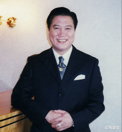 万梓良|拍《喜剧之王》时，万梓良被吴孟达“抢戏”，真是周星驰忘恩负义？