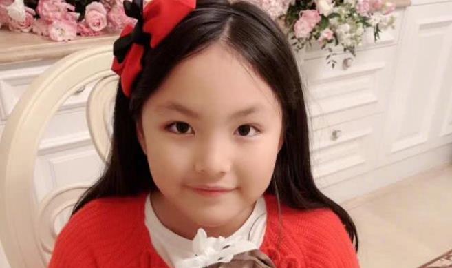 李湘|李湘到底有多壕？一个月生活费65万，别墅更是高达5000万