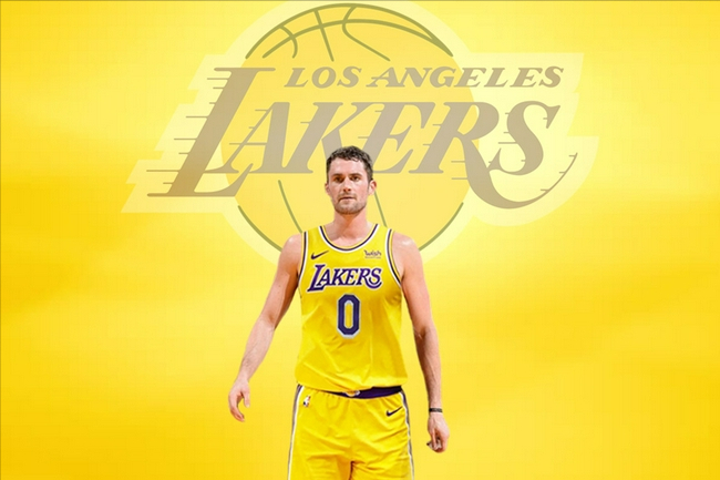 女主播 仅一夜，31板球星拒绝加盟湖人，曝沃尔三方交易方案，欧文惹争议