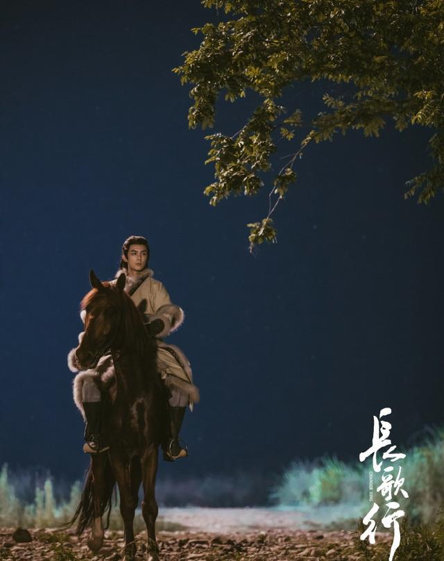 刘亦菲|上线4天热度反超，龚俊、迪丽热巴都压不住！这部新剧不简单