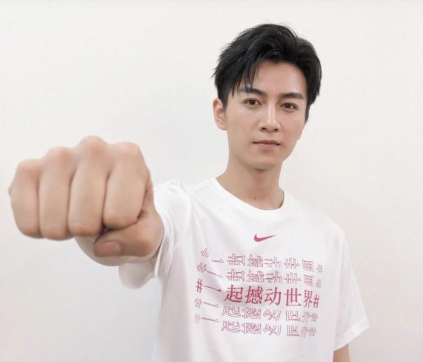 |陈晓为水后舌战网友？童瑶威胁到85花？邓超鹿晗商业捆绑？