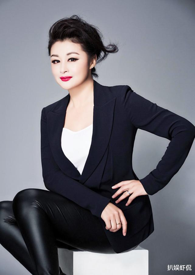 明星|闫学晶回应角色争议，否认出演“谢大脚”，意外曝光演员盒饭标准